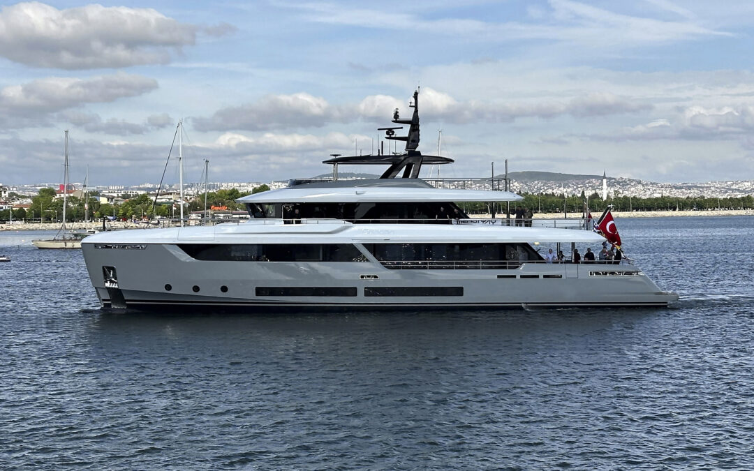 LAUNCHED : Atlante 35 Classic NB111 M/Y CABANA !