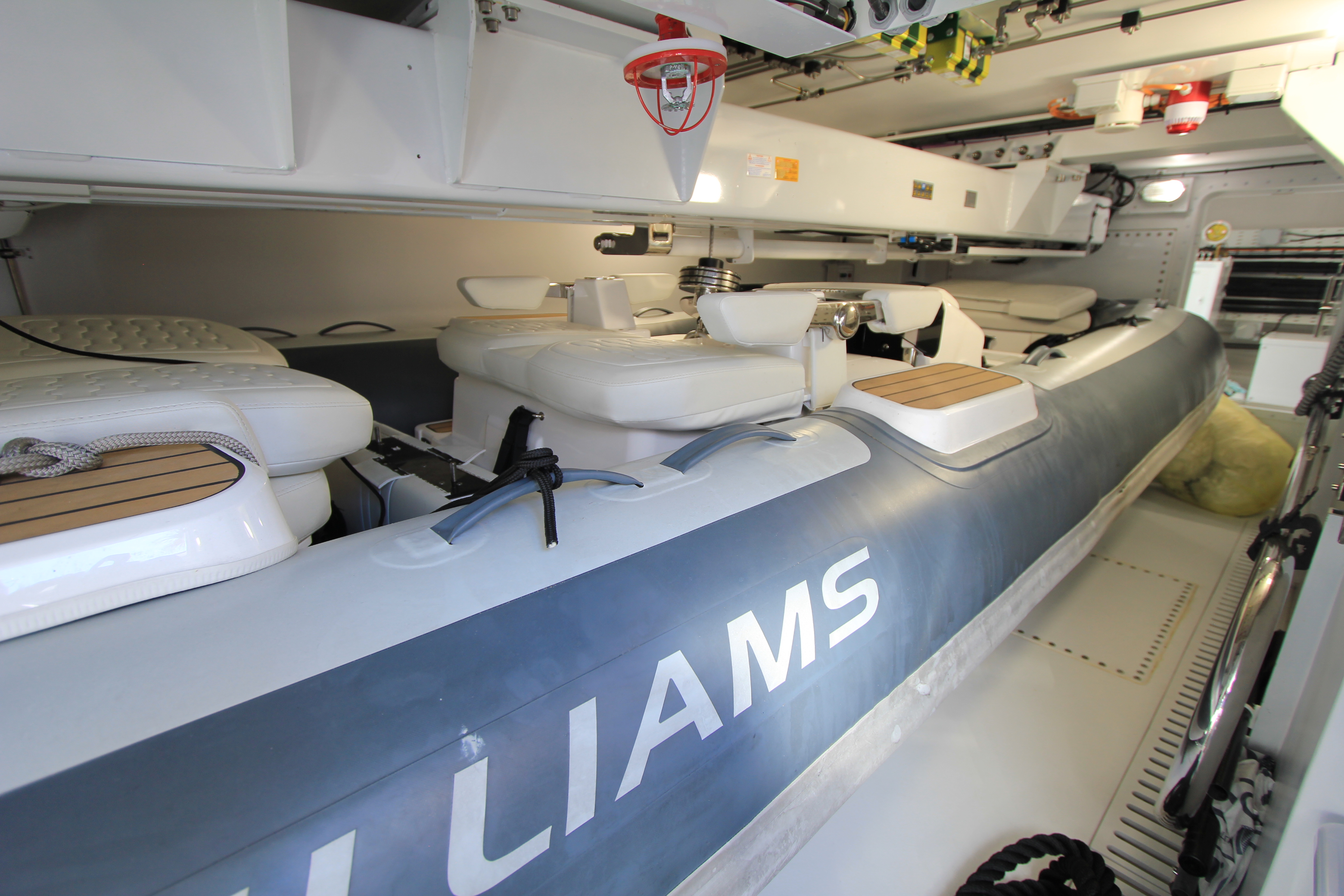 BENETTI YACHTS Oasis 34m